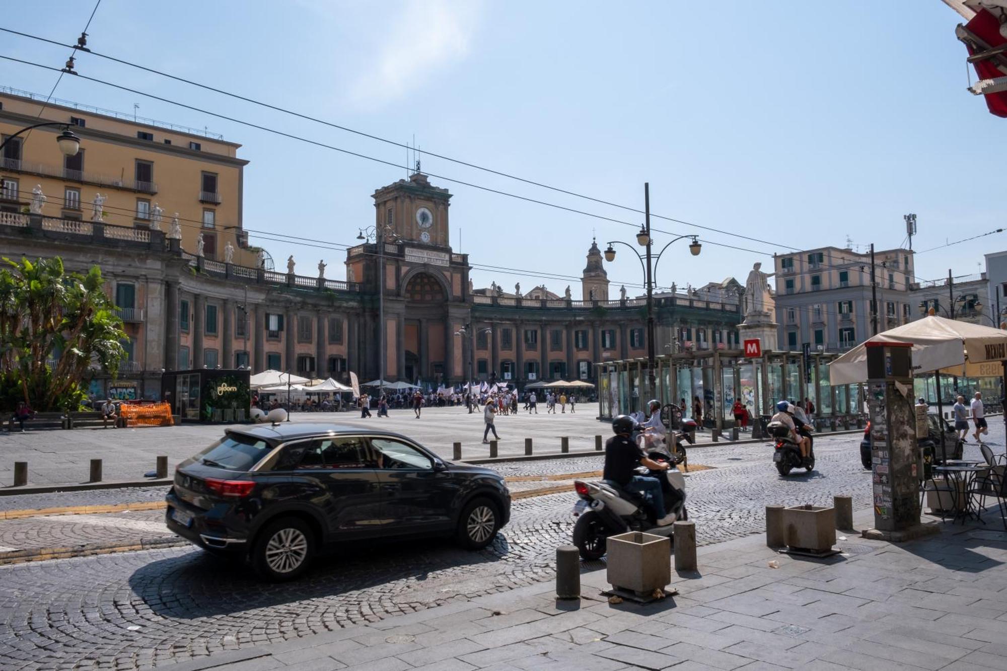 Colibri A Piazza Dante Apartment Naples Exterior photo